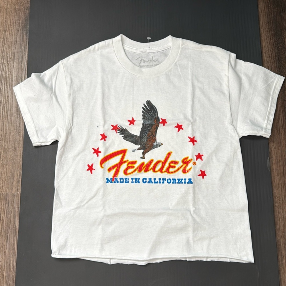 NWOT Fender  Graphic Cropped T-Shirt 100% Cotton